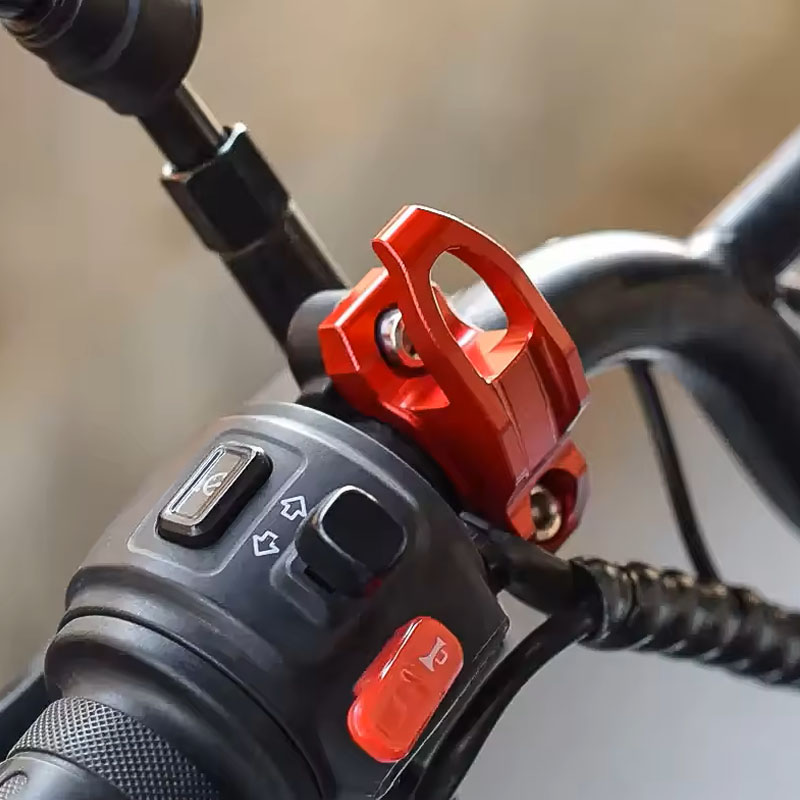 Uchwyt na kask, mocowanie pomp – Motorcycle Cylinder recenzja i cena